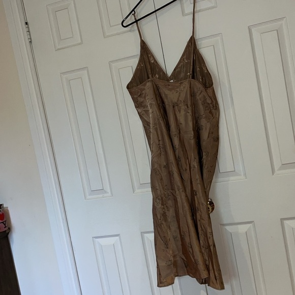 Secret Treasures Gold  silky Night gown slip XL - Picture 6 of 15